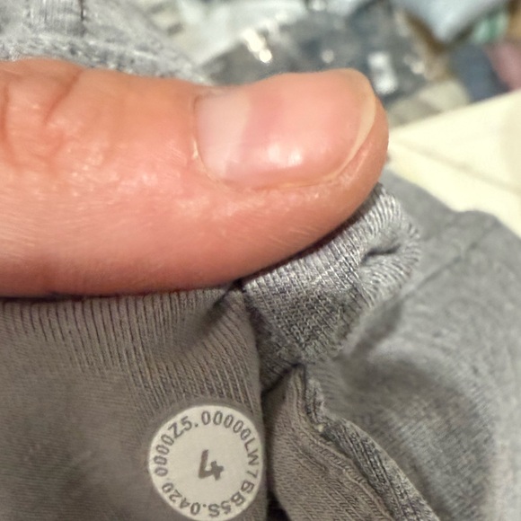 Lululemon Inner Glow Short 3" *Modal
Heathered Core Medium Grey size 4 MSRP $58 - Picture 4 of 4
